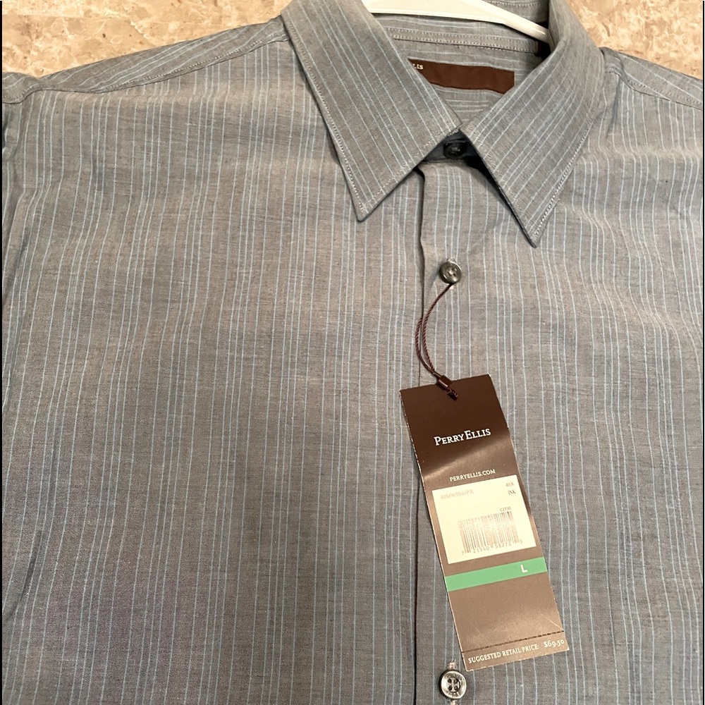Perry Ellis Soft button down dress shirt